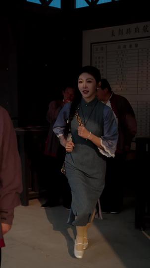 水岸难觅旧年人 第1集