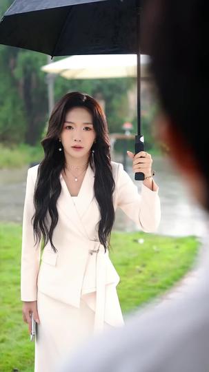 You Call the Shots, I Take the Throne Episode 2