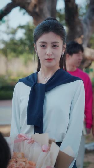 装穷被丢进恋爱盲盒后 第2集