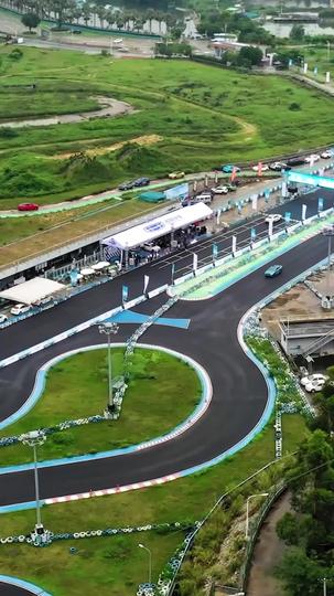 When Love Was All and Nothing Episode 1