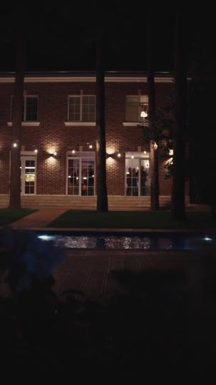 Tydzień z rozpieszczoną dziedziczką Odcinek 1