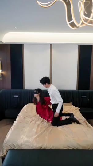 No Surrender, Only Desire Episode 9