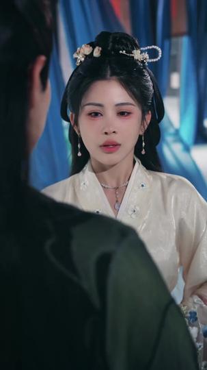 Revenge Wears the Crown Episode 10