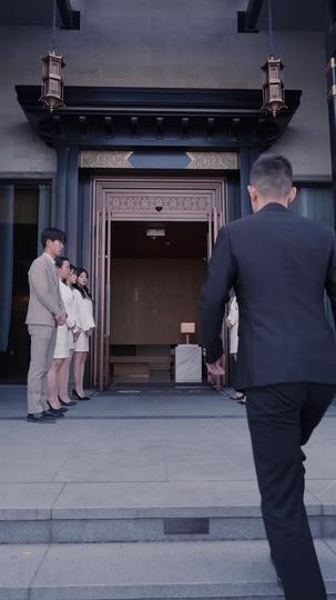 Trapped by the Tycoon's Love Episode 3