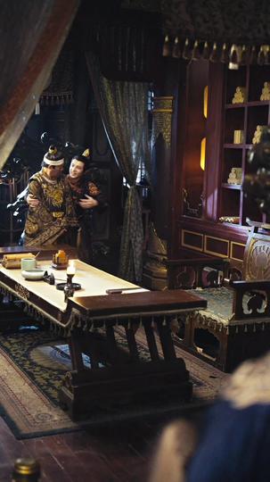 糟了,陛下竟然想摆烂 第3集