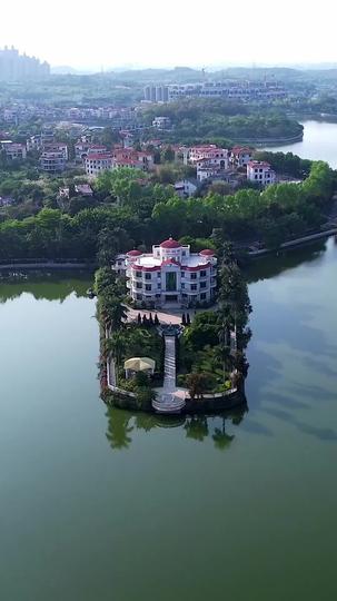 Der Abstand zwischen uns 4Folgen