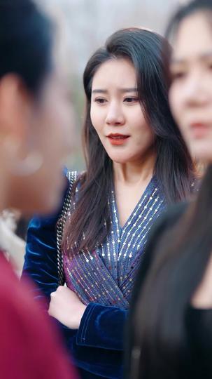 Ehemann hat zwei Familien 5Folgen