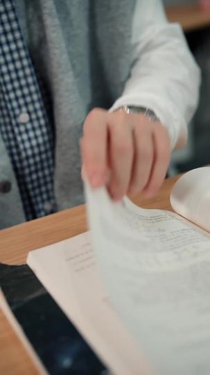 被丟戀愛盲盒後，真少爺不裝了 第8集