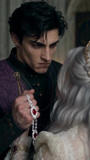 After I Remarried, My Wolf Men Brothers Went Mad Episode 8