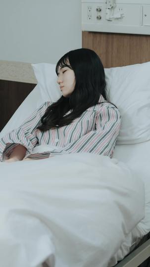 家族に捨てられたら社長旦那に溺愛される 第 2 話