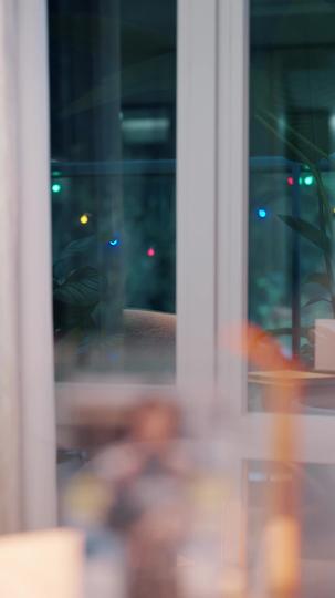 我爱他跌跌撞撞到绝望 第1集