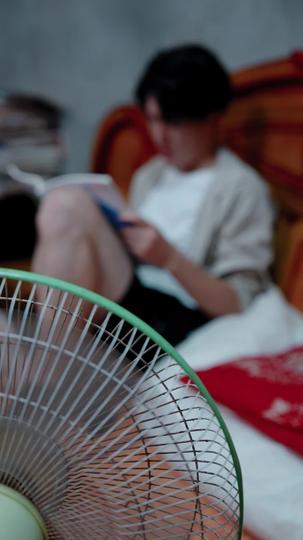 辍学的我进入社会后悔不当初 第3集