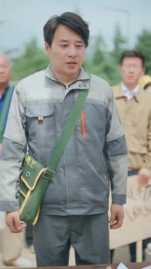 重生1995：系統逼我給員工加薪 第9集