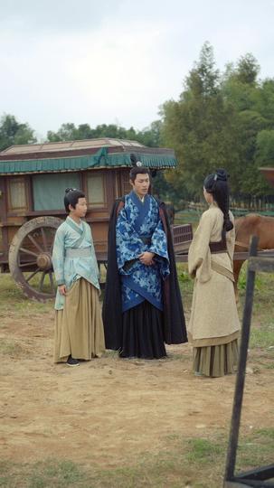 流放后,侯府父子求我原谅 第2集