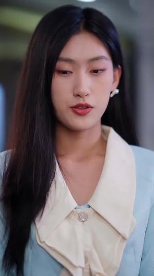 Divorced Yet Dazzling: The Disguised Heiress Episode 8