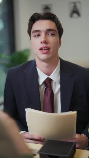 Falling for Him Again: Intern or CEO? Episode 8