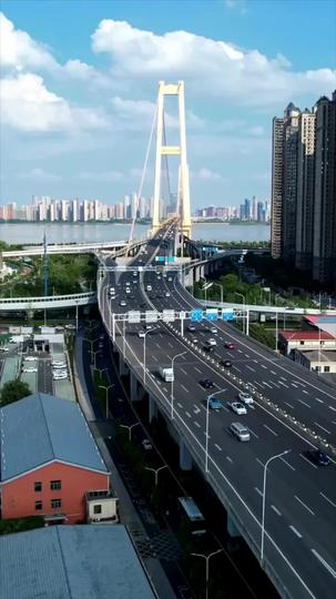 Quando Parasita Pisa no Palco Central 2Episódio