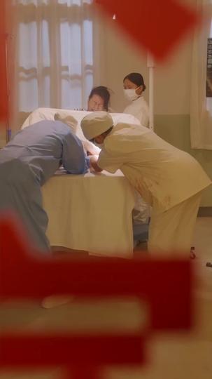 Abandonada por sangre, adoptada por amor Episodio 1