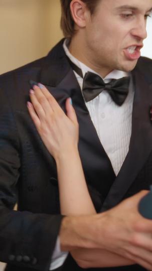 Reunited with My Three Billionaire Brothers Episode 5