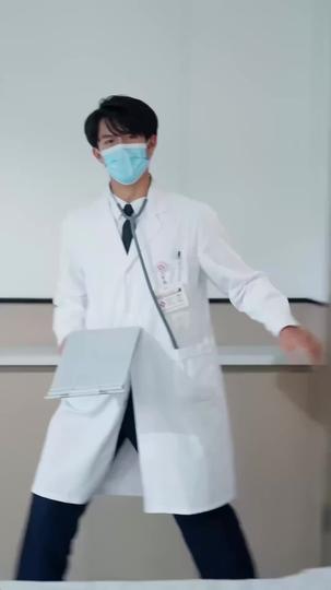 收到死亡證明,傅先生瘋了 第11集