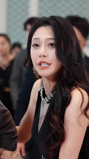 離婚後，我靠藏寶圖成世家 第11集