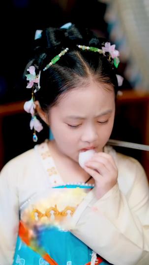 A Spoonful of Sugar, a Throne of Love Episode 7