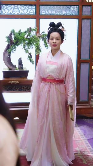 Silk and Blood: Her Shadowed Vengeance Episode 7