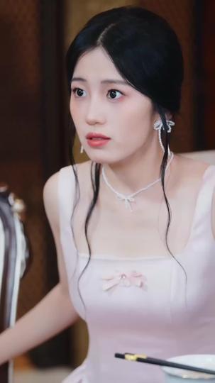 Istriku Punya Kekuatan Super Episode 8