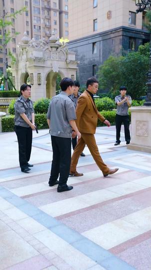 Undercover in Power Episode 10