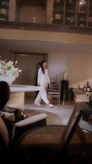 子喪恨生,她攜家世踏碎首富 第2集