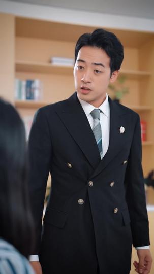 离婚后独美,夫人她飒爆全场 第3集