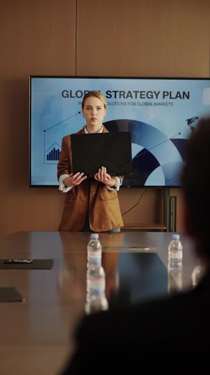 My CEO Ex Couldn't Let Me Go Episode 11