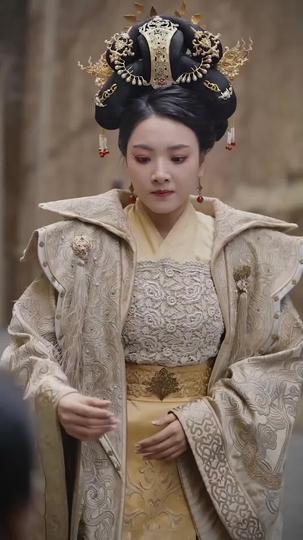 Blinded by the Crown Episode 4