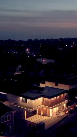 離婚後,夫人馬甲震驚全球 第1集