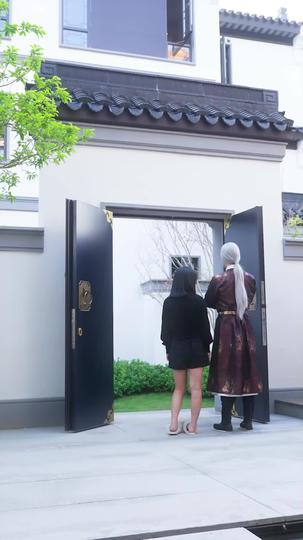 Crowned by Their Hearts Episode 8