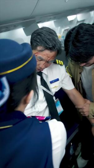 El capitán de ocho años: Rumbo al cielo (Doblado) Episodio 10