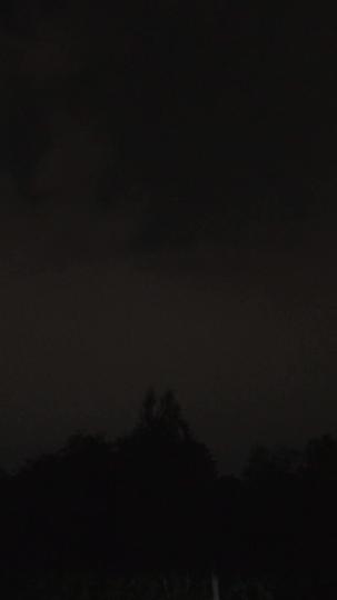 她不配被爱 第1集