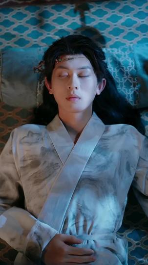 Beneath the Crown, Behind the Lies Episode 3