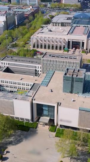 觉醒后，律政千金她不装了 第6集