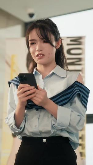 Gadis Terbuang jadi Dewi Idola Episode 2