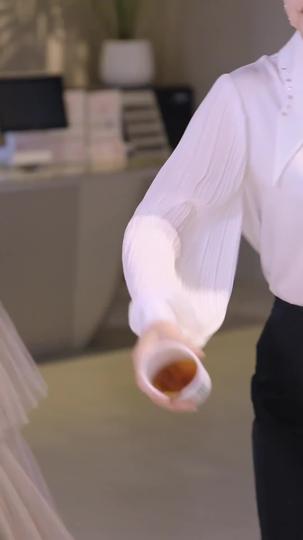 Kurir Paket Idaman Hati Episode 11