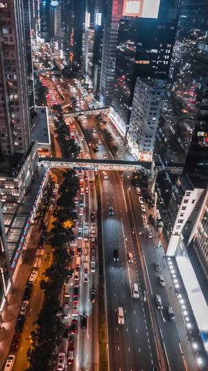 Demasiado tarde, Alfas Episodio 10