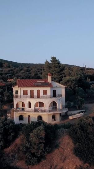 Lost Heiress: A Whirlwind Romance with Him Episode 3