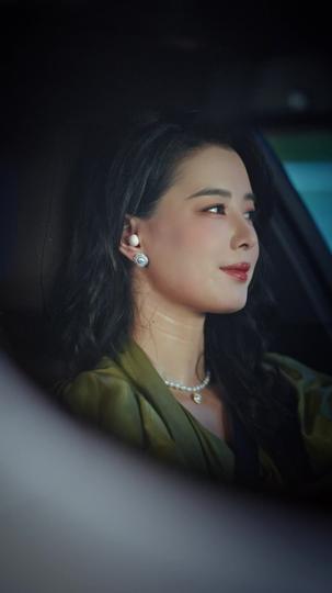 Guarding Her Heart, Hunting Her Ex-Husband Episode 9