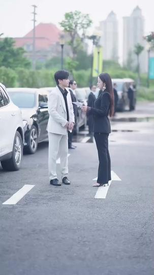 Pesona Rahasia Mantan Istriku Episode 3