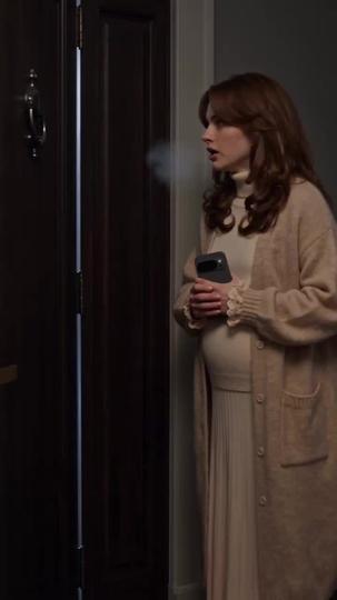Crystal Warning: Lock the Killer Fiancé Out in the Blizzard Episode 9