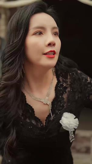 الابنة المنسية تتوج بلقب الوريثة (مدبلج) 7مجموعة