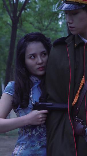 Istri Cantik Kesayangan Militer Episode 4