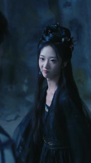 我只想苟着，系統偏讓我裝 第8集