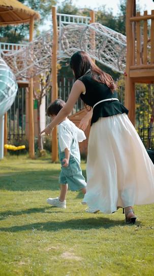 只携风月赴闲途 第1集